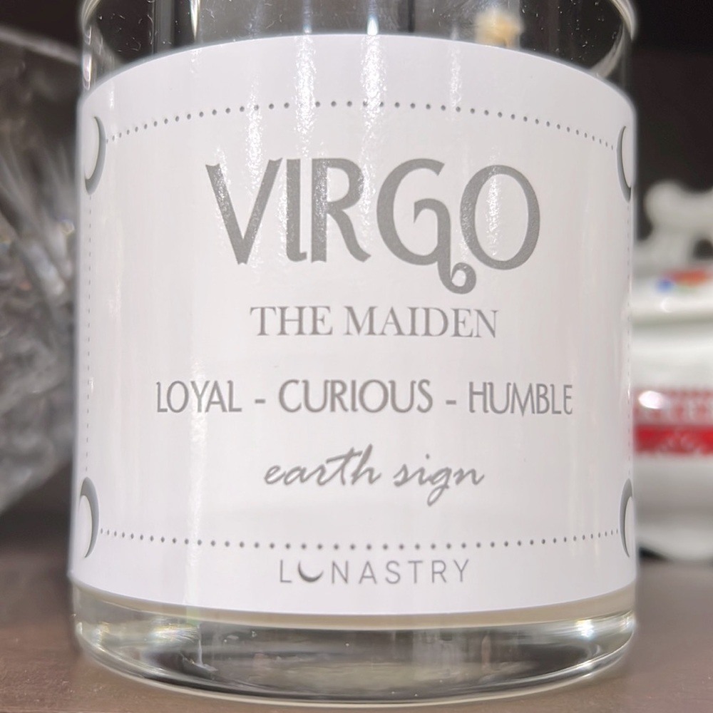Meet your Posher, Victoria
